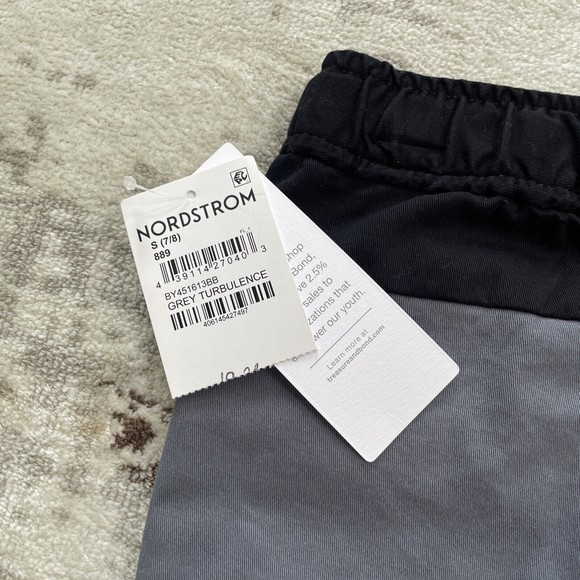 Nordstrom Kids Boys Size 7/8 (S) Gray Black  Striped Drawstring Shorts, NWT - Picture 4 of 4